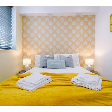 The Ecclesian Deluxe Apartments Near Trafford Centre Eccles Train Station Μάντσεστερ Εξωτερικό φωτογραφία