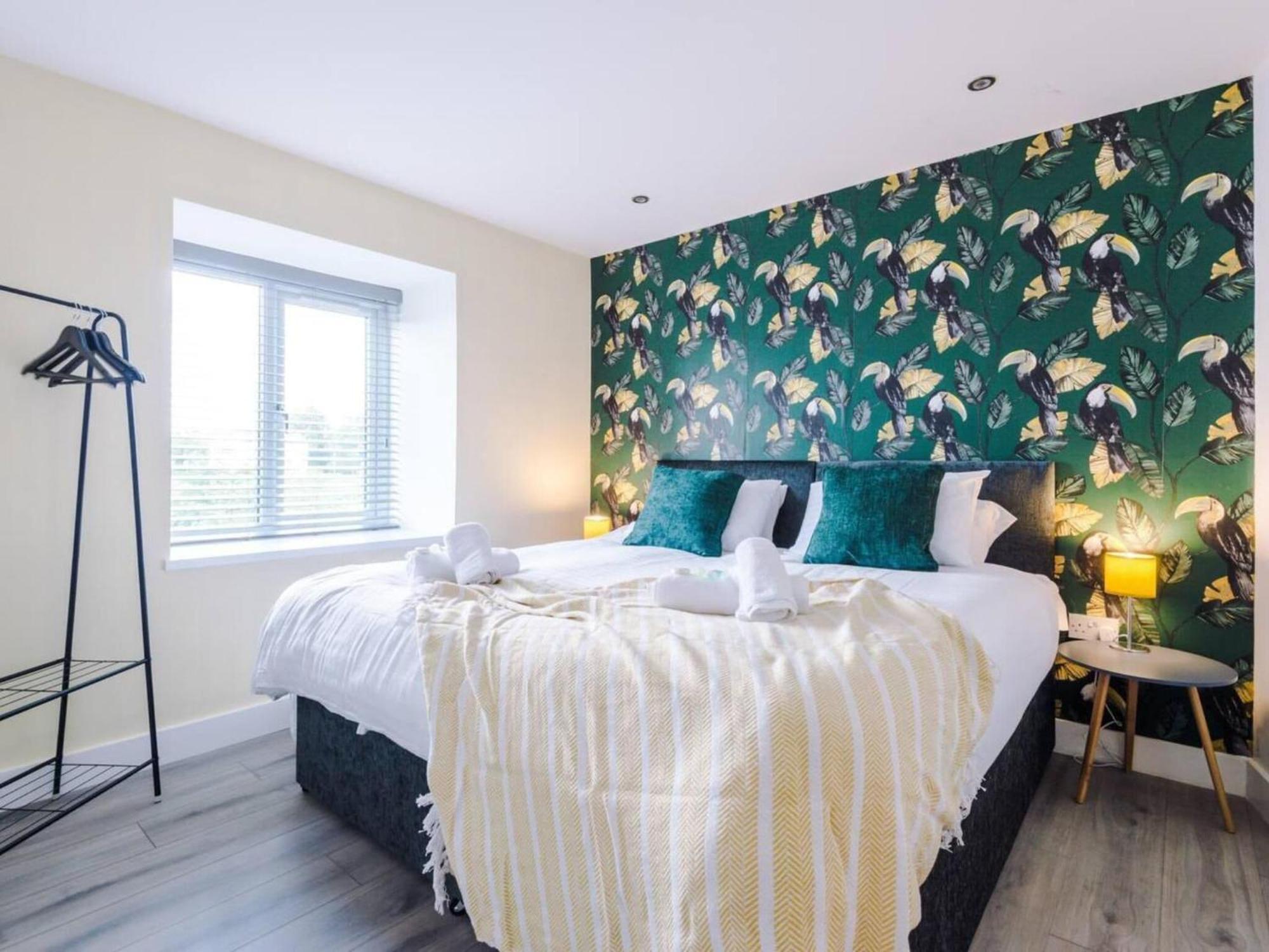 The Ecclesian Deluxe Apartments Near Trafford Centre Eccles Train Station Μάντσεστερ Εξωτερικό φωτογραφία