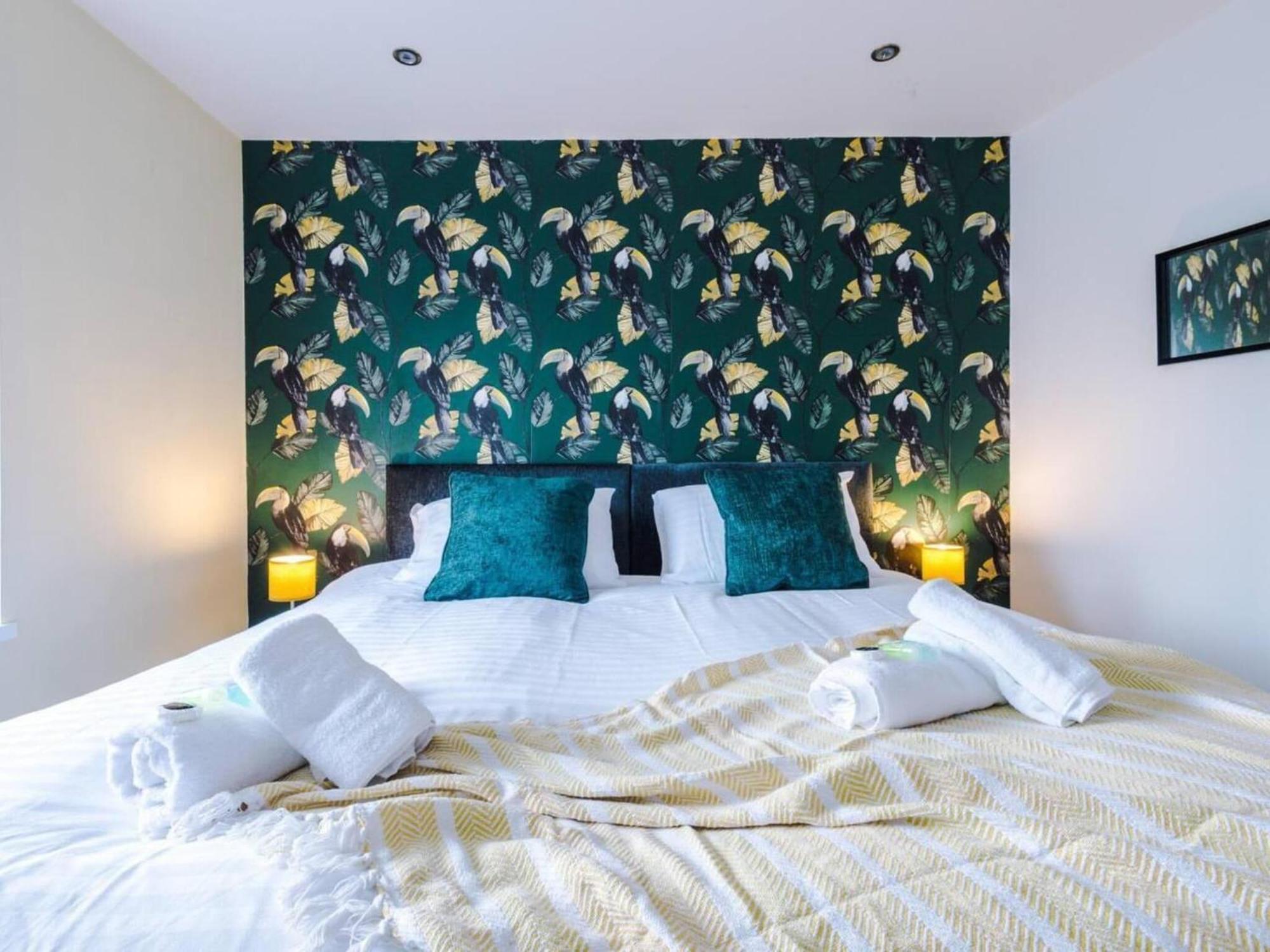 The Ecclesian Deluxe Apartments Near Trafford Centre Eccles Train Station Μάντσεστερ Εξωτερικό φωτογραφία