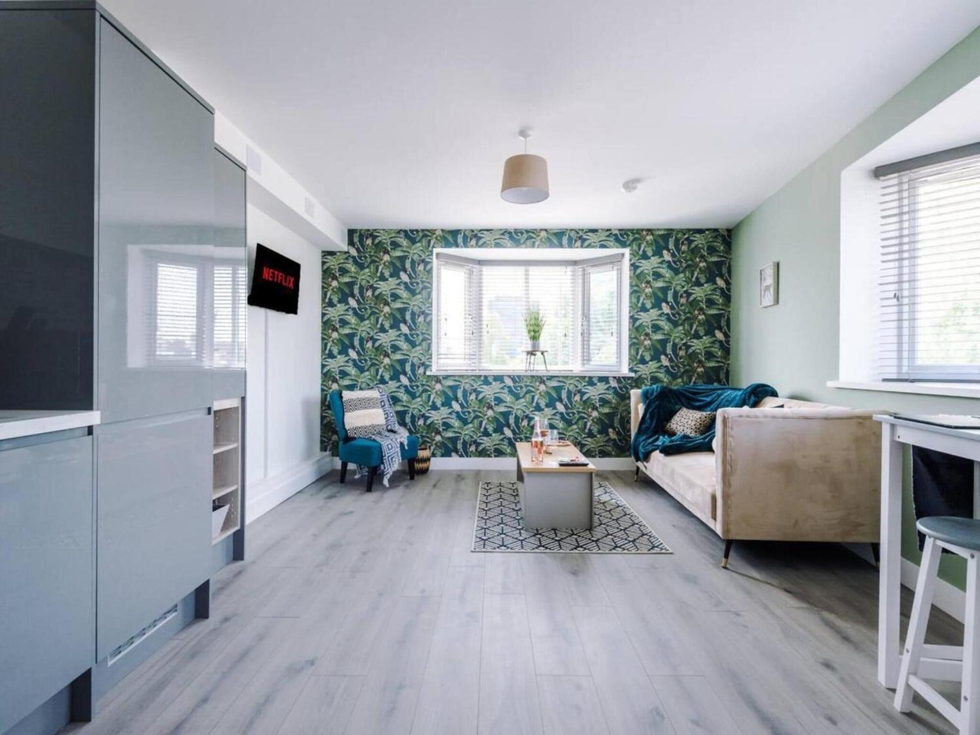 The Ecclesian Deluxe Apartments Near Trafford Centre Eccles Train Station Μάντσεστερ Εξωτερικό φωτογραφία