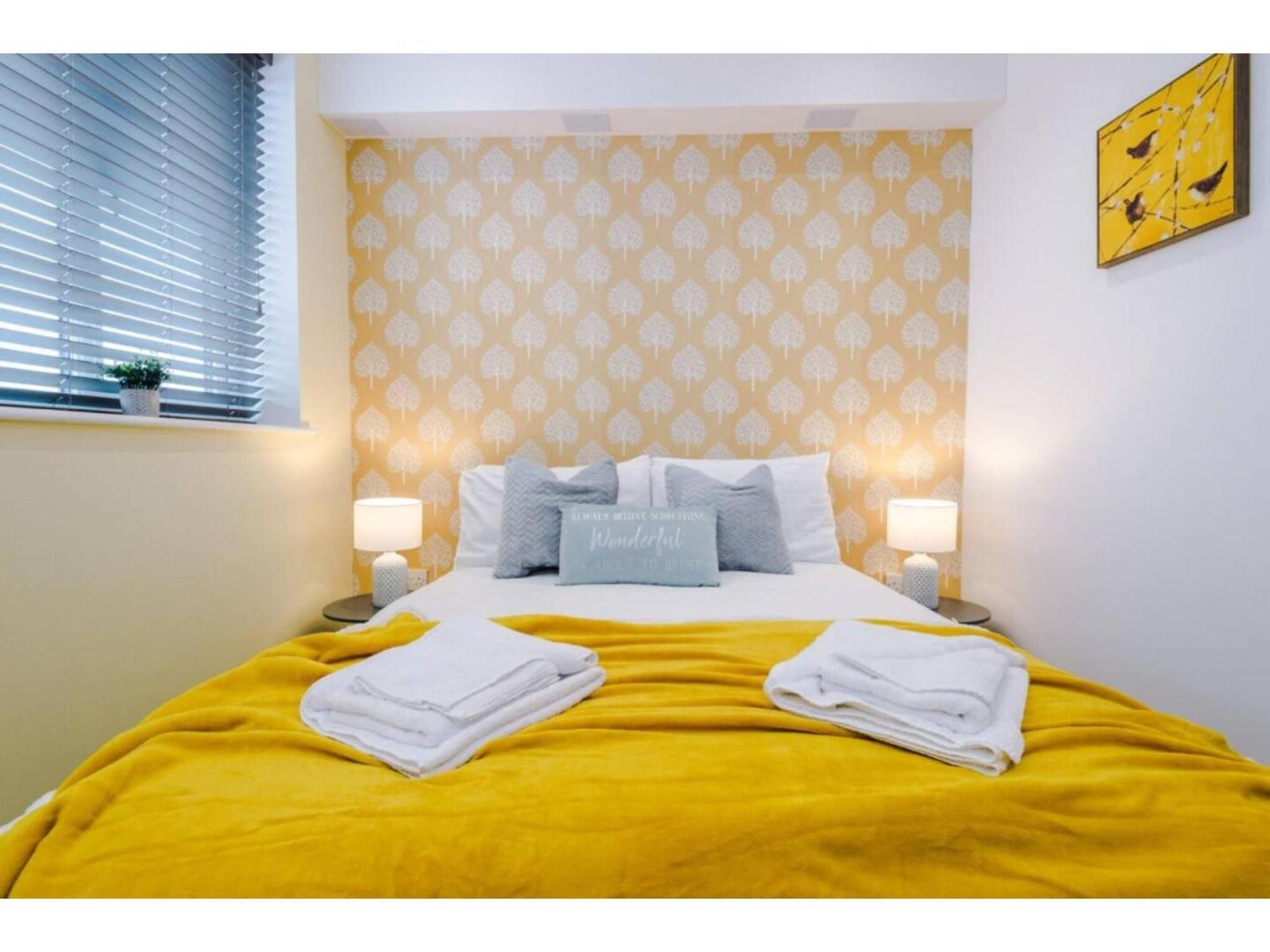The Ecclesian Deluxe Apartments Near Trafford Centre Eccles Train Station Μάντσεστερ Εξωτερικό φωτογραφία