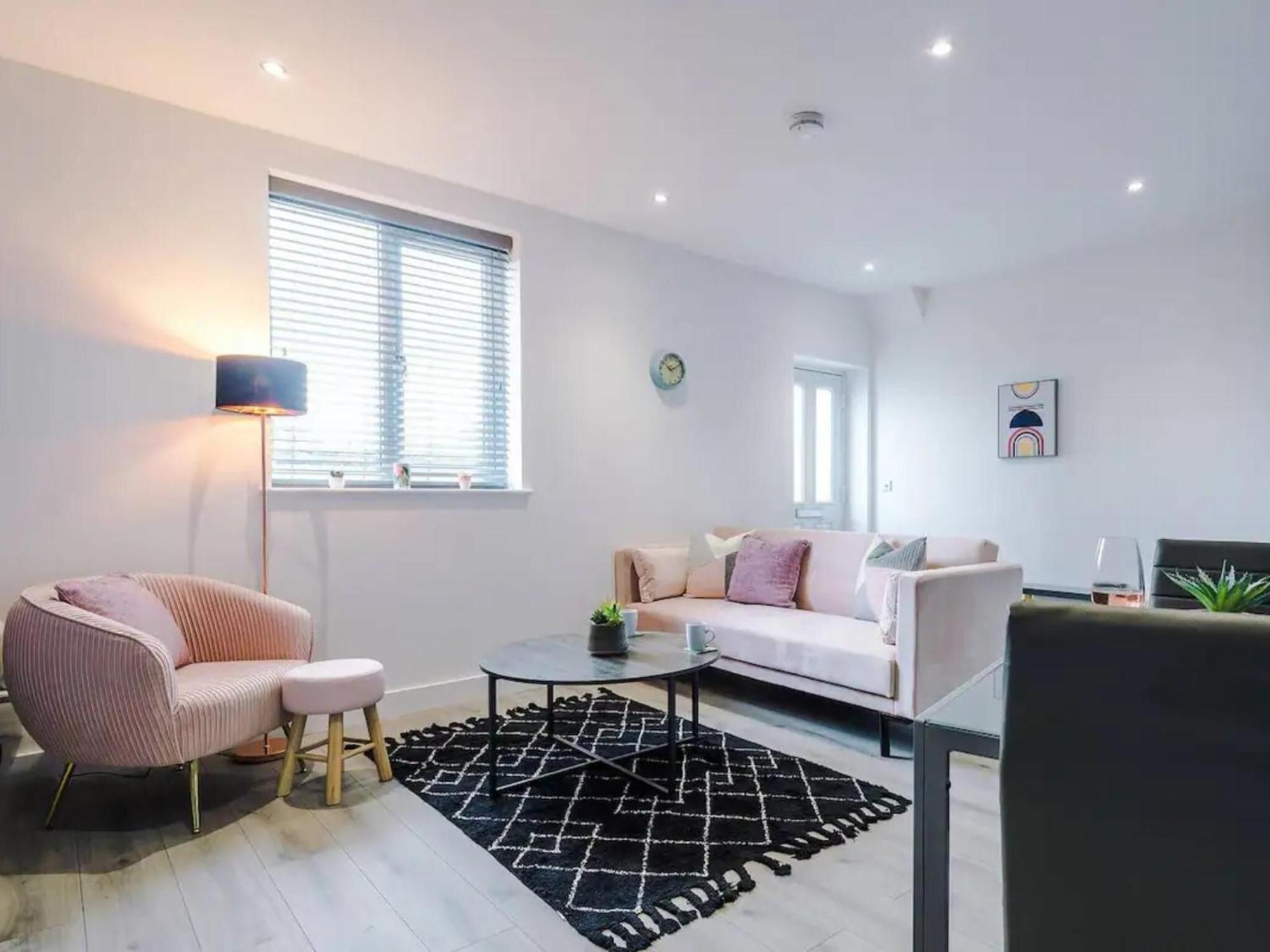 The Ecclesian Deluxe Apartments Near Trafford Centre Eccles Train Station Μάντσεστερ Εξωτερικό φωτογραφία