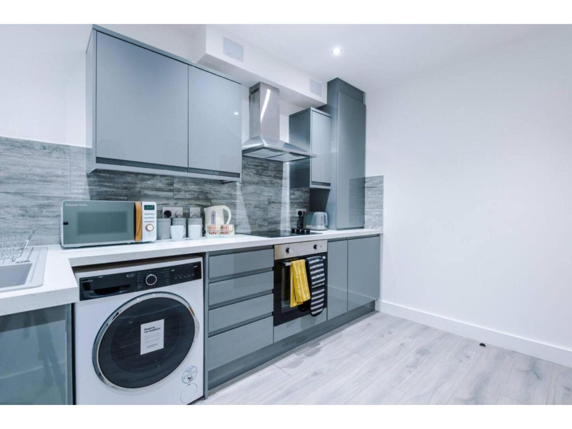 The Ecclesian Deluxe Apartments Near Trafford Centre Eccles Train Station Μάντσεστερ Εξωτερικό φωτογραφία