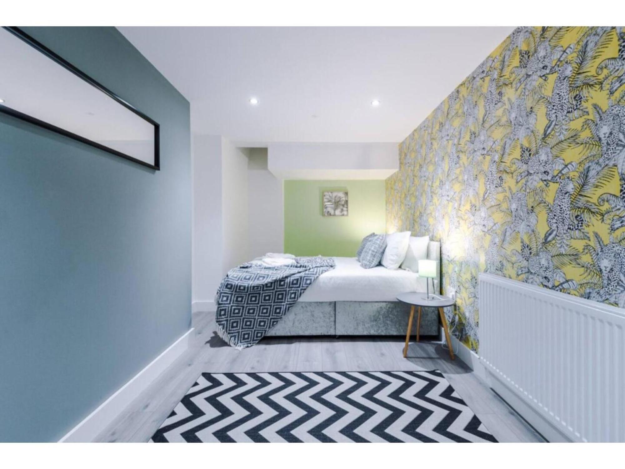 The Ecclesian Deluxe Apartments Near Trafford Centre Eccles Train Station Μάντσεστερ Εξωτερικό φωτογραφία