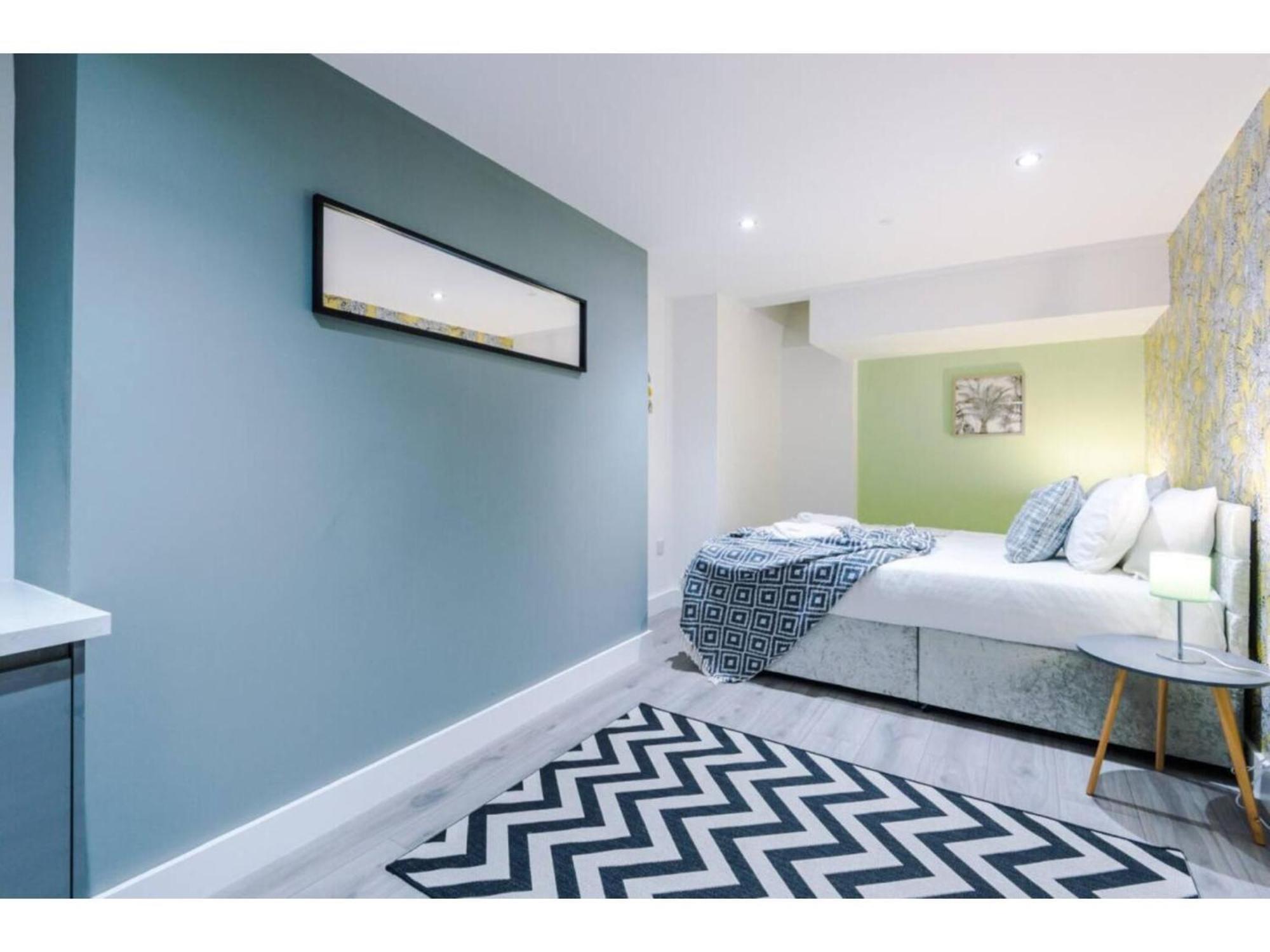 The Ecclesian Deluxe Apartments Near Trafford Centre Eccles Train Station Μάντσεστερ Εξωτερικό φωτογραφία