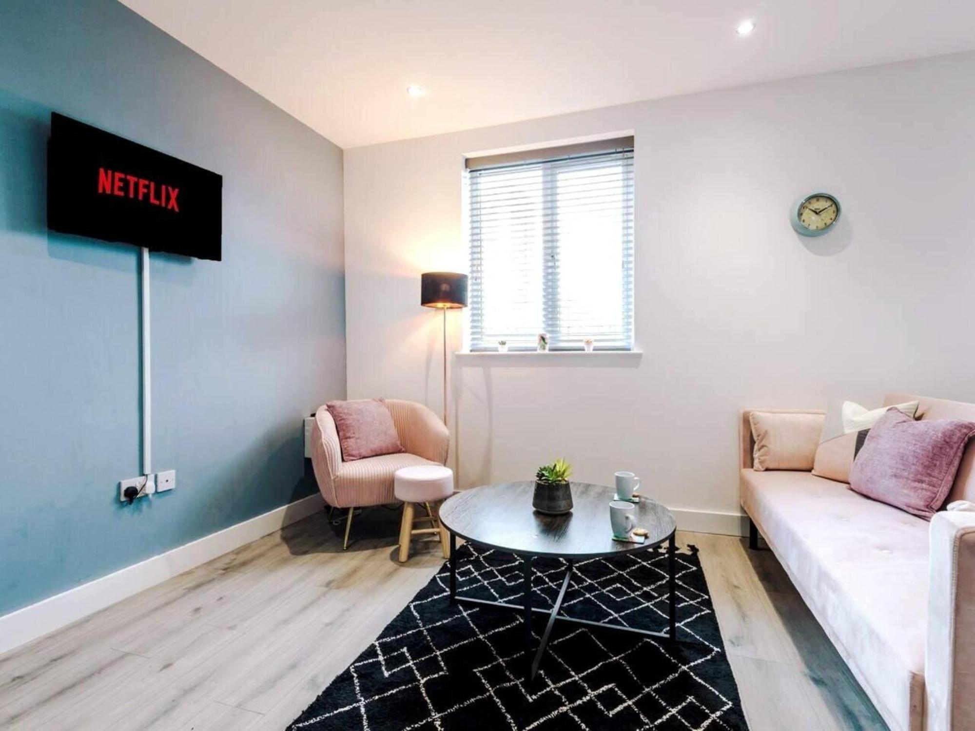 The Ecclesian Deluxe Apartments Near Trafford Centre Eccles Train Station Μάντσεστερ Εξωτερικό φωτογραφία